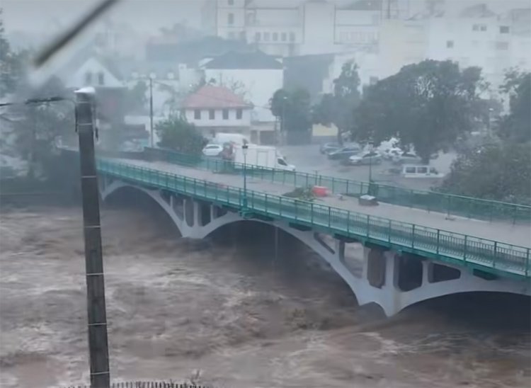 Retour en images du passage du cyclone Garance.