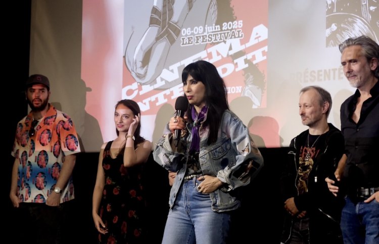 SCARLET BLUE sacré Meilleur Film au Festival Cinéma Interdit à Paris ...